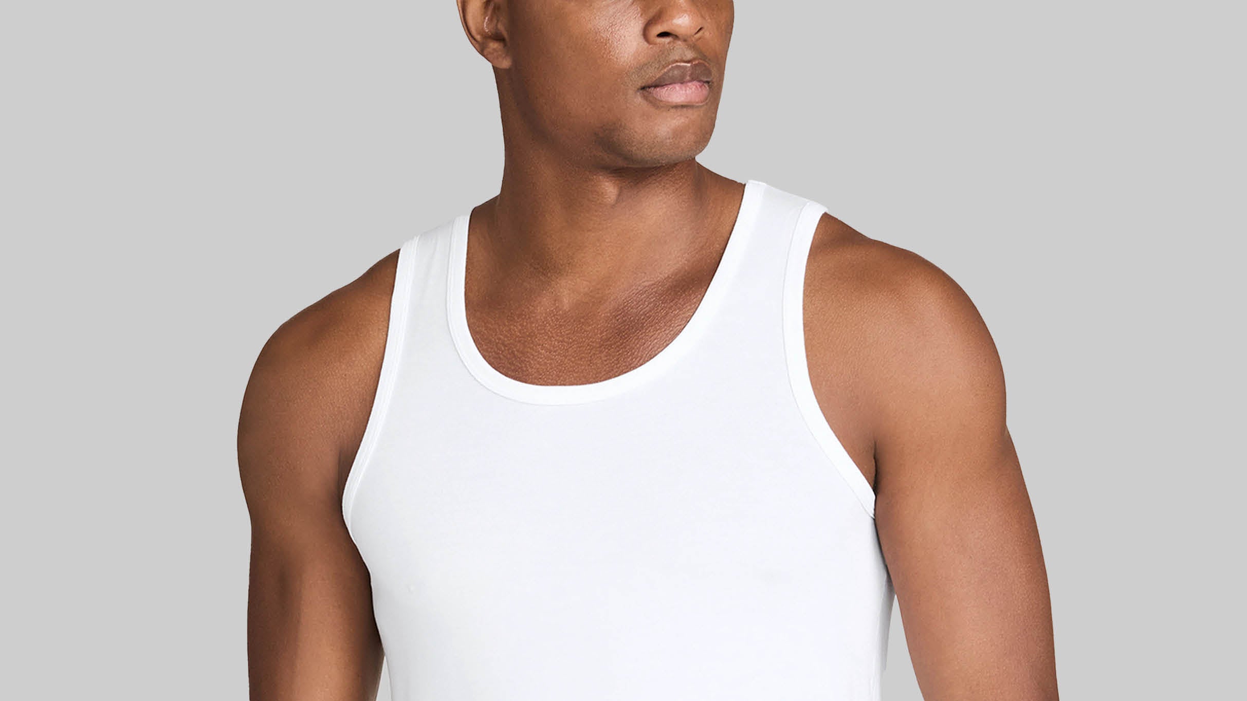 Crew neck sleeveless undershirt hotsell